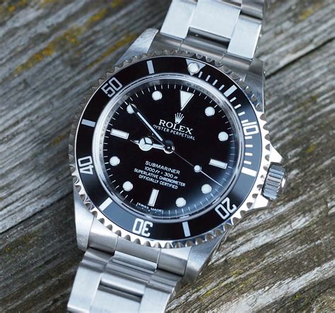 rolex 14060m 2006|rolex submariner 14060 vs 14060m.